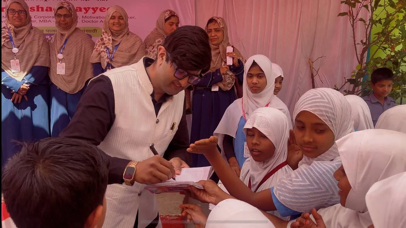 Autographs & Interactions